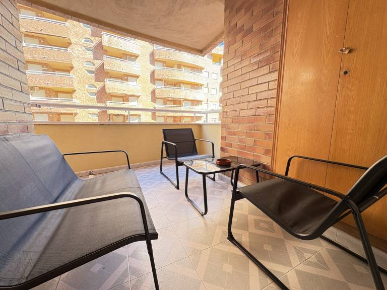 Holiday apartment with patio & pool | Sea view — photo 3