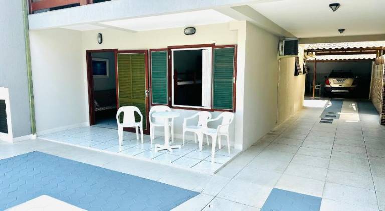 Holiday apartment with BBQ & garden — photo 4