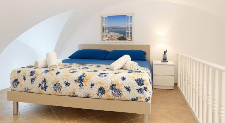 Lovely apartment | Next to Naples Cathedral | Pets are welcome — photo 2