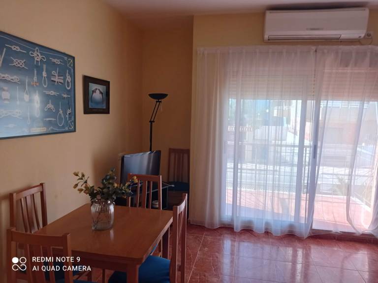 Rental apartment with patio & grill — photo 2