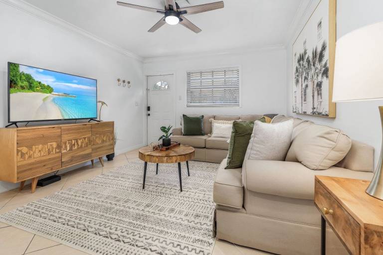 Children-friendly charming condo with patio | Pet-friendly — photo 4