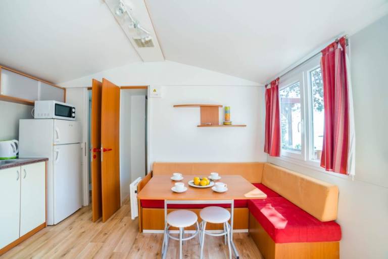 Two bedroom apartment with terrace and sea view Pakoštane, Biograd (A-18783-a) — photo 4