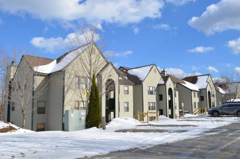 Condo  Ludlow