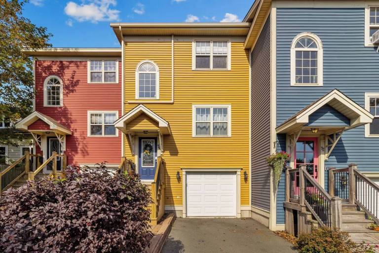 House  Central St. John's