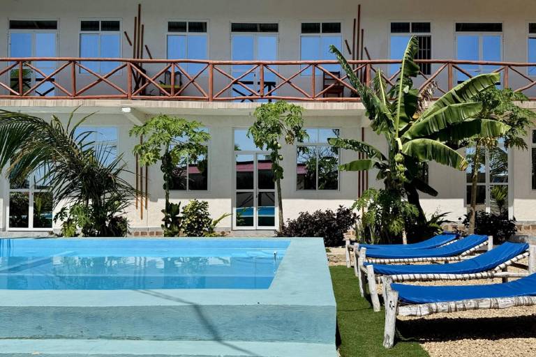 Charming lodge with pool, garden & patio | Next to the beach | Pet-friendly in Kiwengwa