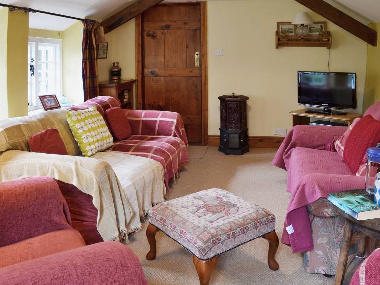 Children-friendly cottage with garden & BBQ | River view | Pet-friendly — photo 4