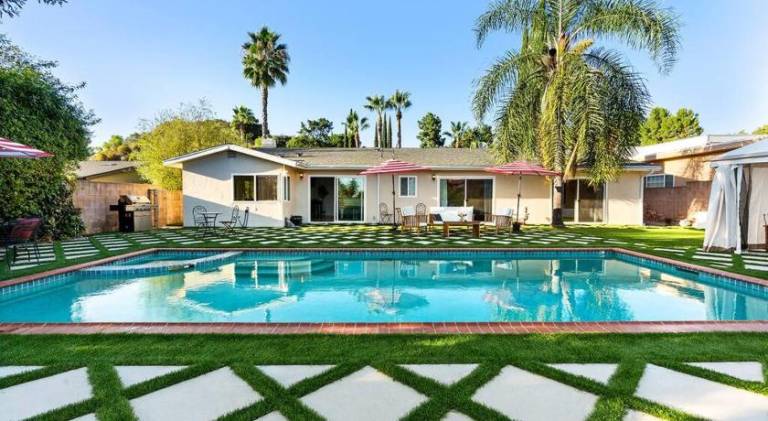 186 m&sup2; Ferienhaus