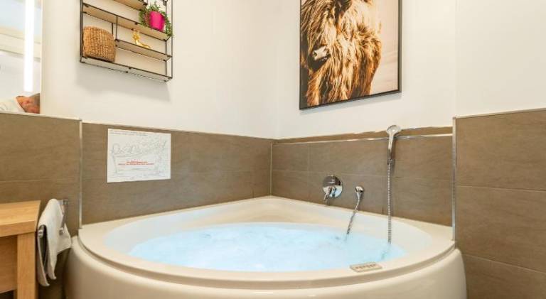 Fully equipped pleasant holiday apartment with jacuzzi & terrace | Ski nearby | Dogs allowed — photo 5