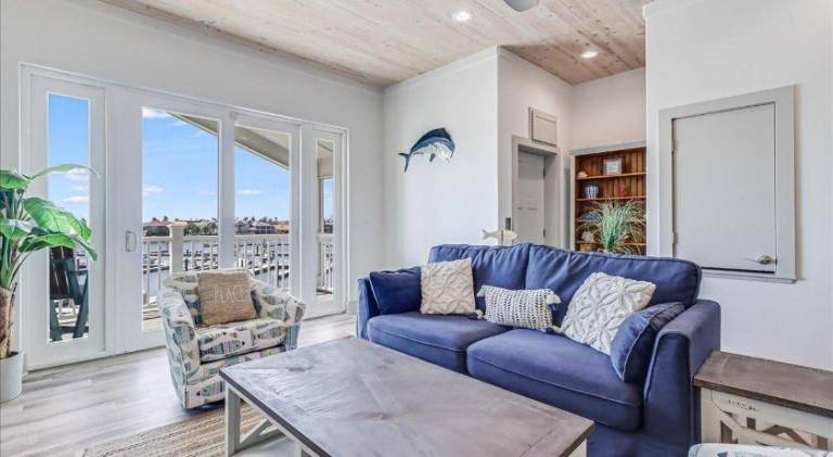Fully equipped wonderful vacation home with pool, jacuzzi & barbeque | Perfect for remote work | Pets are welcome — photo 4