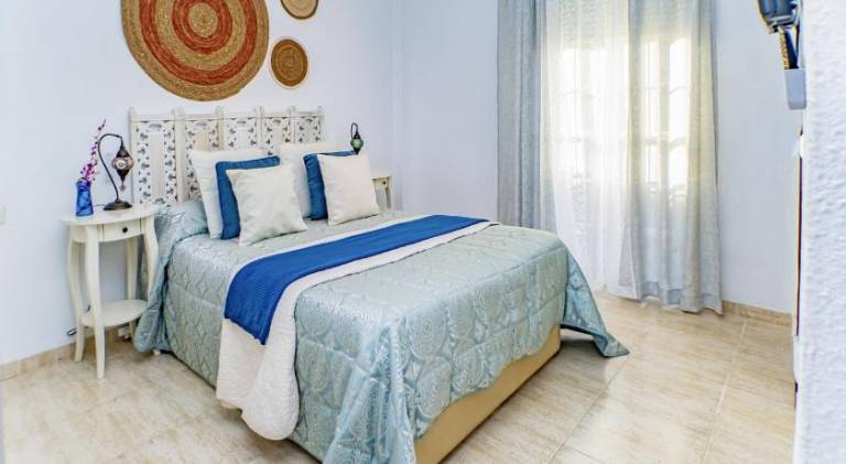 Holiday apartment with pool in Roquetas de Mar