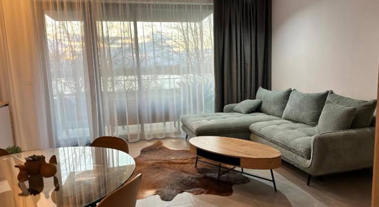 Apartment with hot tub & pool — photo 2