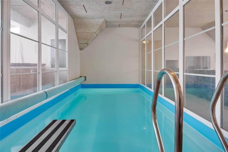 Fully equipped beautiful vacation home with pool, yard & patio | Pets are welcome — photo 5