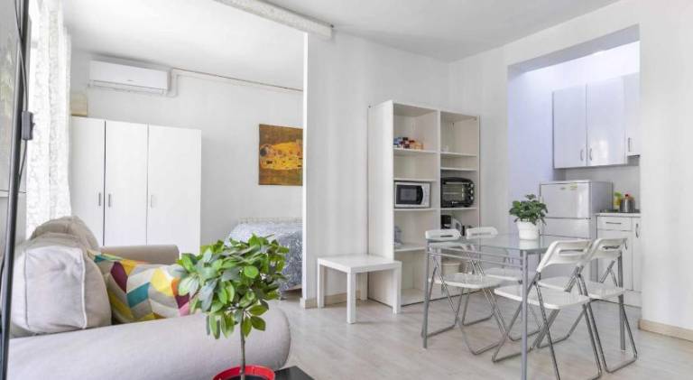 Apartment | Near Puerta del Sol | Suitable for remote work — photo 2