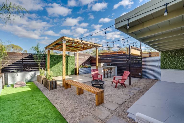 Chic Duplex Tucson U of A FirePit 2of 2