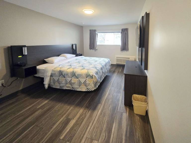 Motel  Cranbury Township