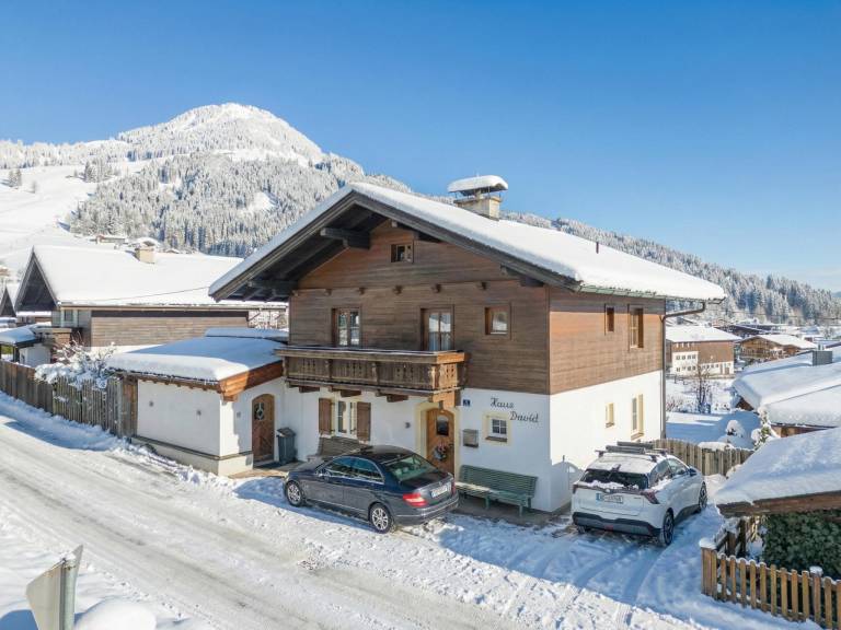 Vacation home with sauna & terrace in Kitzbuhel