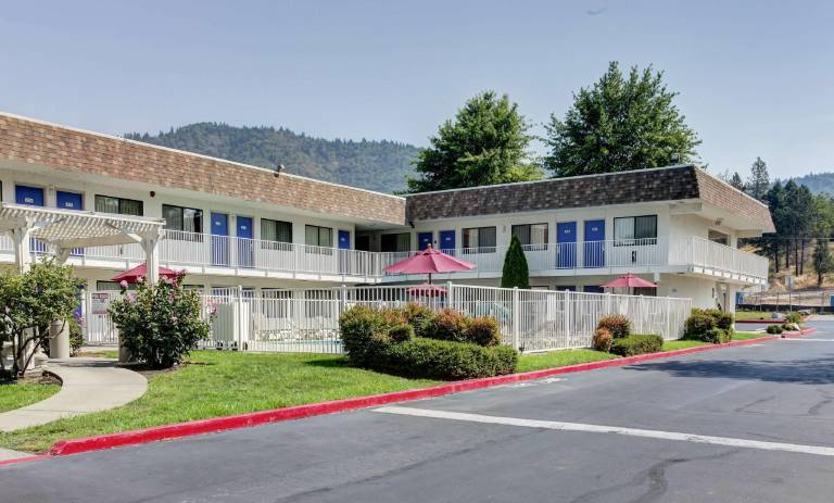 Motel 6 Grants Pass, OR in Grants Pass, OR