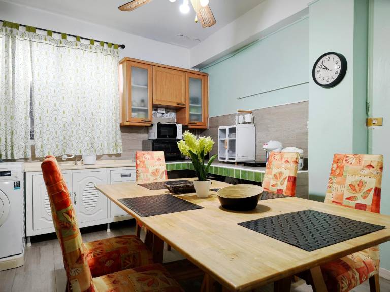 Nice rental apartment with terrace | Pets allowed — photo 3