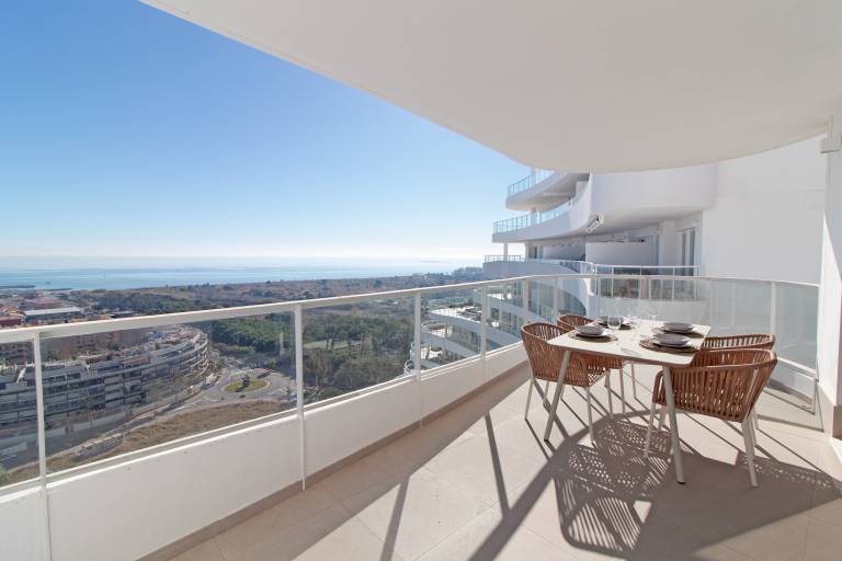 Rental apartment with pool, patio & garden — photo 2