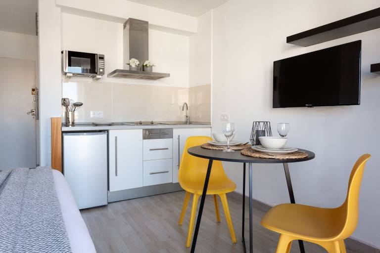 Studio with barbeque & garden | Next to the beach | Good for workation | Pets allowed — photo 4