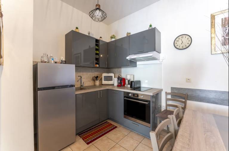 Family-friendly holiday apartment with pool | City view | Pet-friendly — photo 3