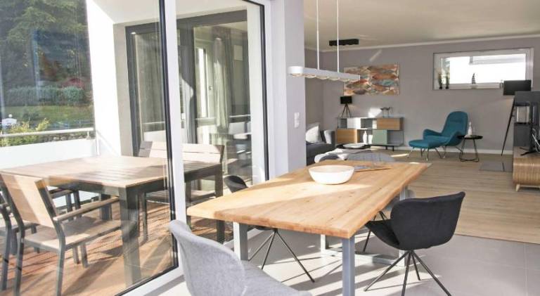 Haus Konigsstuhl in Sellin - Penthouse mit Kamin und Balkon — photo 2