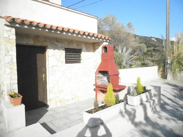 Two bedroom apartment with terrace and sea view Supetarska Draga - Donja, Rab (A-15423-a) in Rab