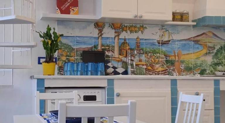 Fully equipped lovely rental apartment with terrace & BBQ | Beach nearby | Dogs allowed in Messina