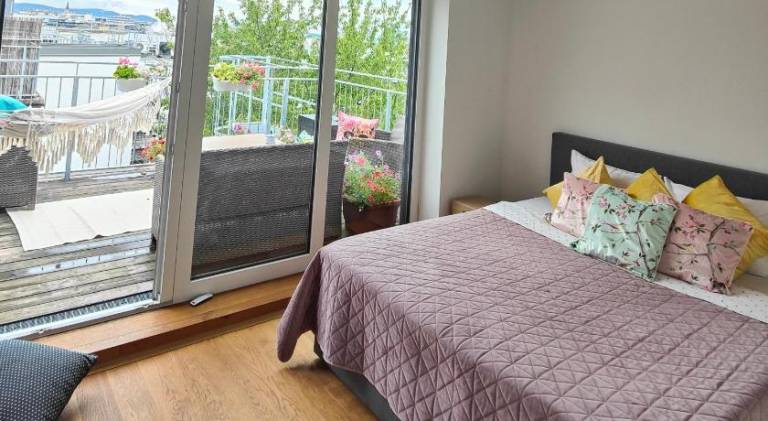 Rental apartment with garden & patio — photo 2