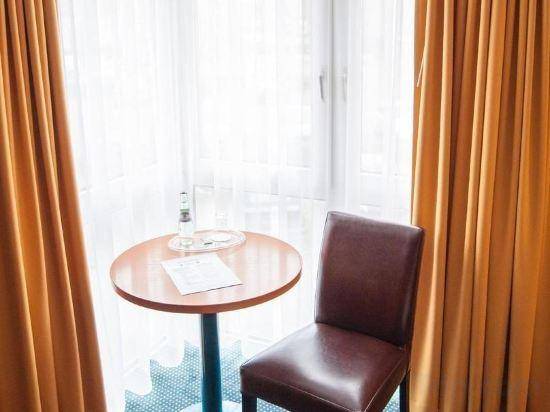 Palazzo Hotel - direkt im Zentrum in Moenchengladbach