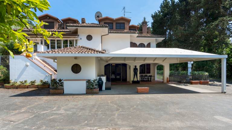Children-friendly wonderful villa with private pool, BBQ & terrace | Pool view | Perfect for remote work | Pets allowed — photo 2