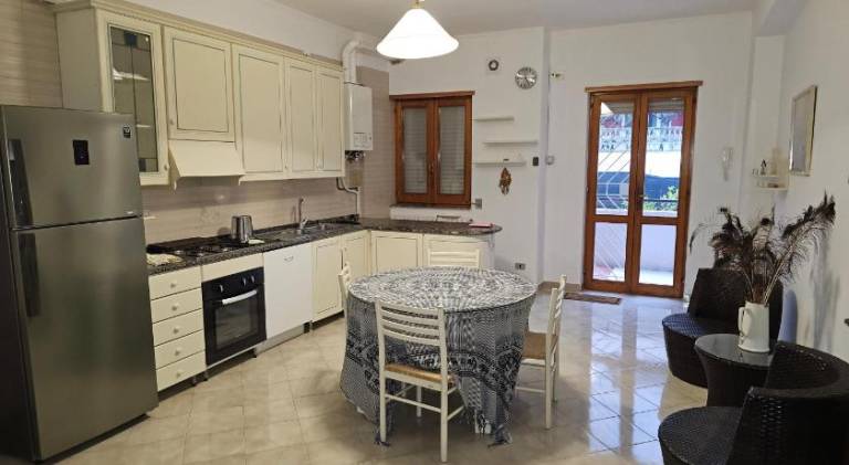 Holiday apartment with 3 rooms for 5 persons — photo 3