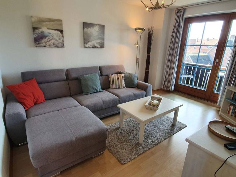 Gemütliche Ferienwohnung mit überdachtem Balkon in Lemkenhafen in Fehmarn