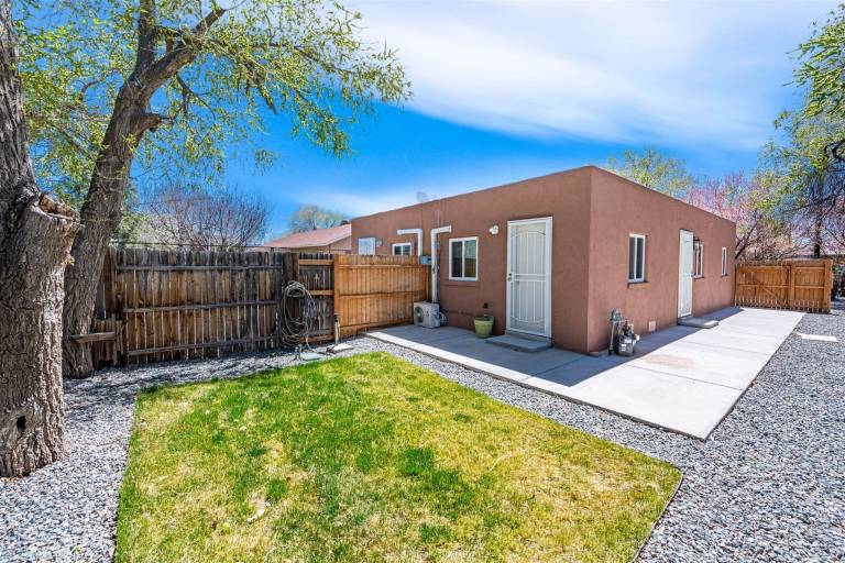 House  Osuna Addition