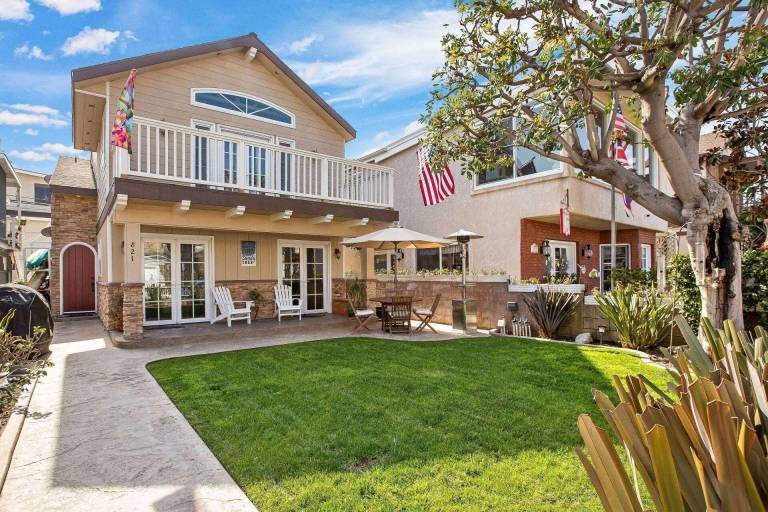 House  Balboa Island