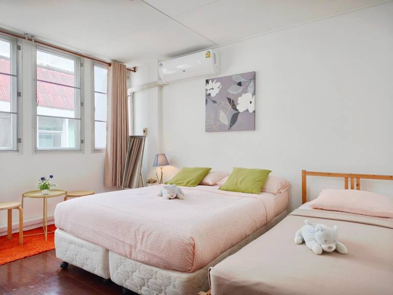 Nice rental apartment with terrace | Pets allowed in Bangkok