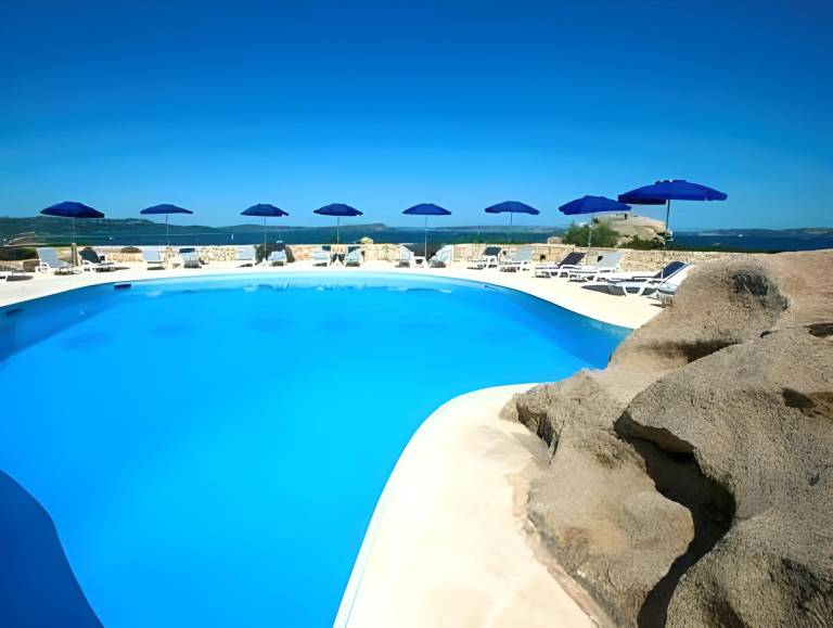 Hotel Grand Relais Dei Nuraghi in Baja Sardinia
