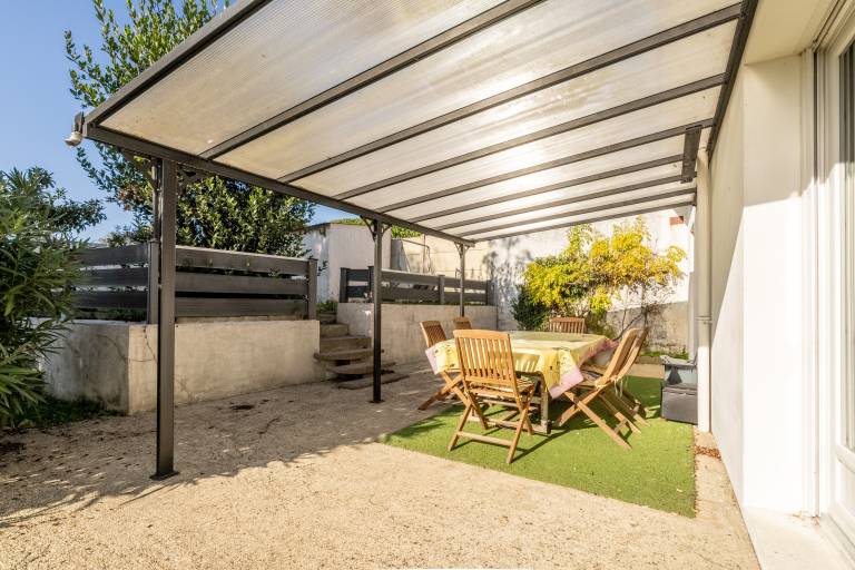 Holiday Home 'La Maison Du Bonheur' with Private Terrace, Garden & Wi-Fi — photo 4