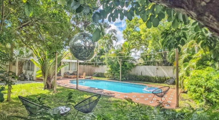Vacation home with BBQ & private pool | Perfect for remote work in Melrose