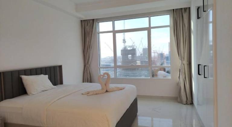 Marina Crown 1 BR Modern Apartment Full Sea View — photo 2