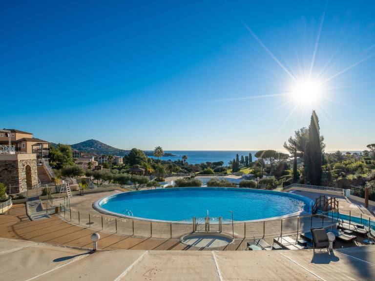 Child-friendly beautiful apartment with terrace, garden & pool | Pets allowed — photo 3