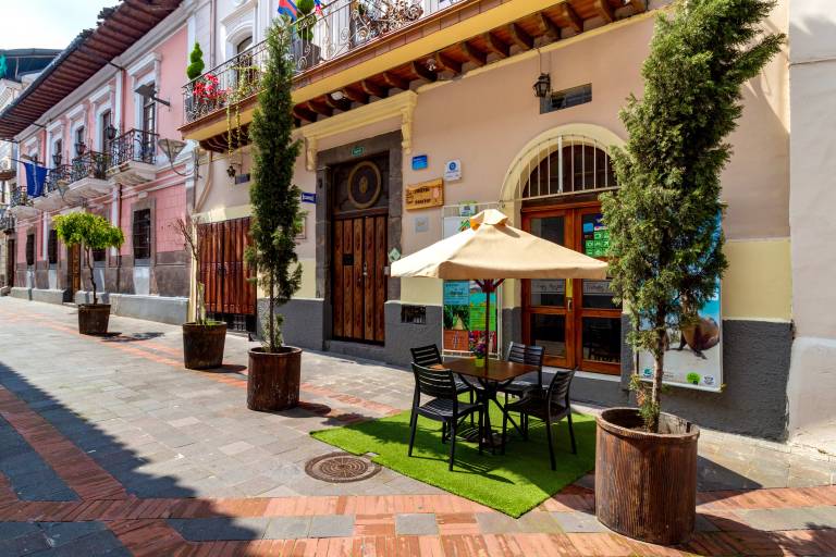 Friends Hotel & Rooftop