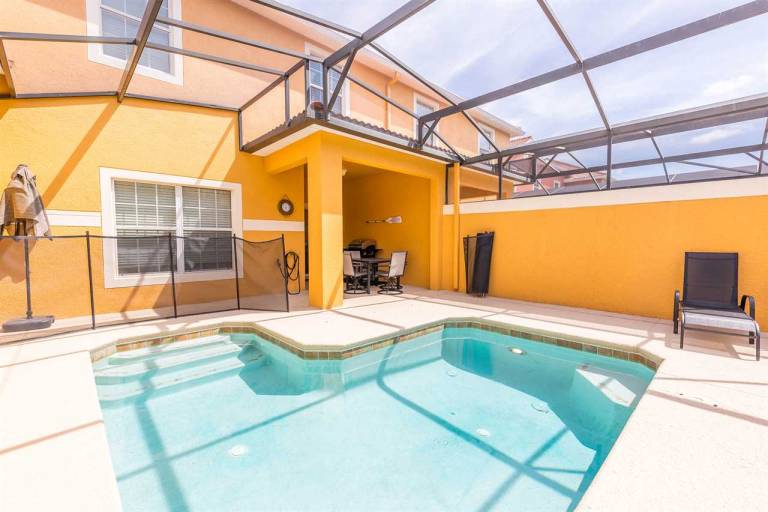 House with pool in Osceola, FL