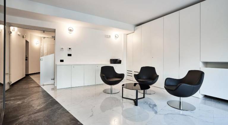 Charming serviced apartment with terrace | Close to Como Cathedral | Perfect for remote work | Pets are welcome — photo 4