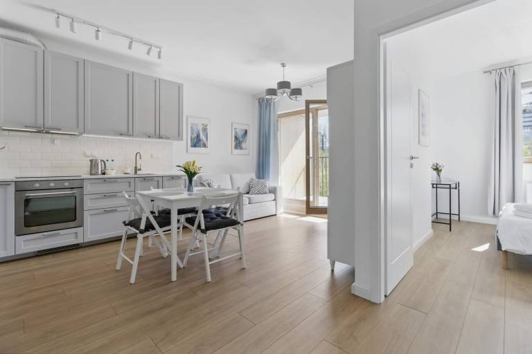 Family-oriented charming holiday apartment with fast internet | Pets allowed in Warsaw