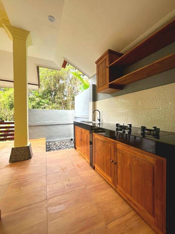 Villa with terrace, yard & private pool — photo 5