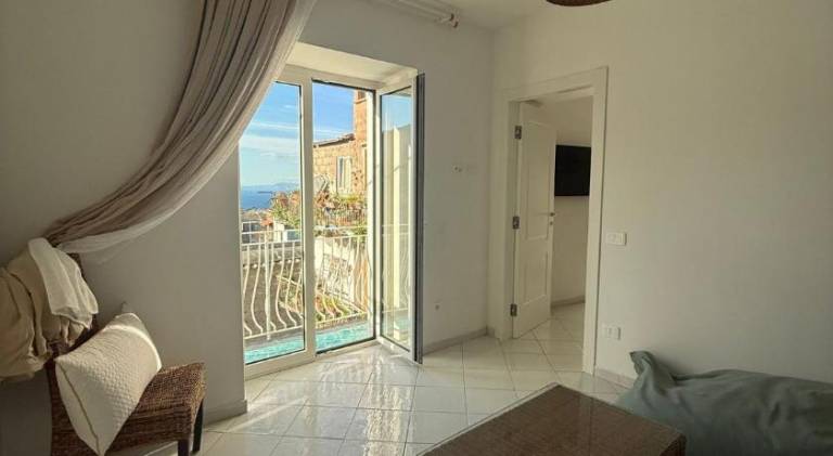 Rental apartment with yard, BBQ & terrace | Suitable for remote work | Pet-friendly — photo 2