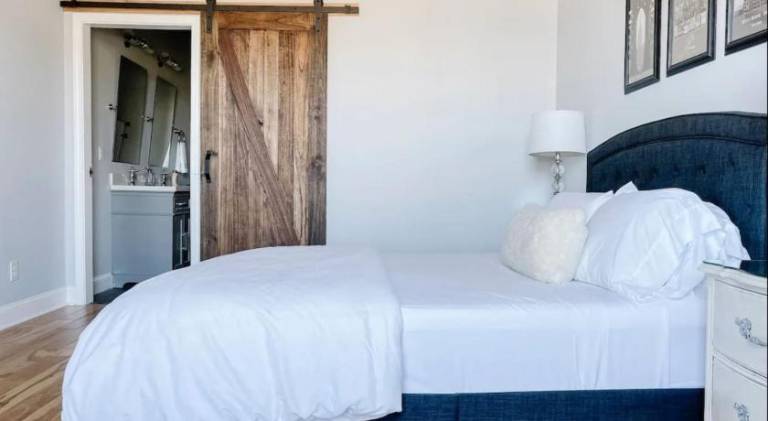 Nice vacation home | Pets allowed in Marion, IN