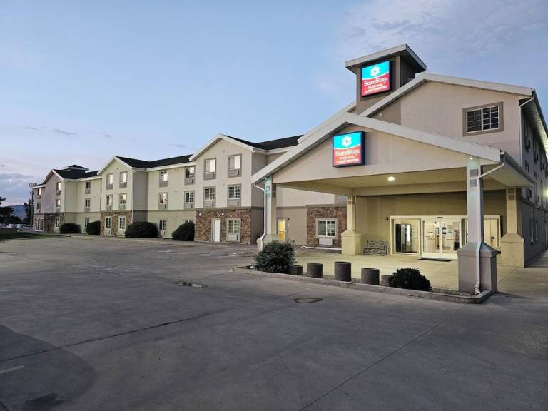 Executive Inn & Suites Extended Stay - Vernal — photo 3
