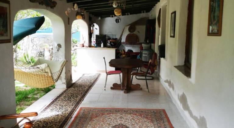 Vacation home with terrace, yard & BBQ — photo 4